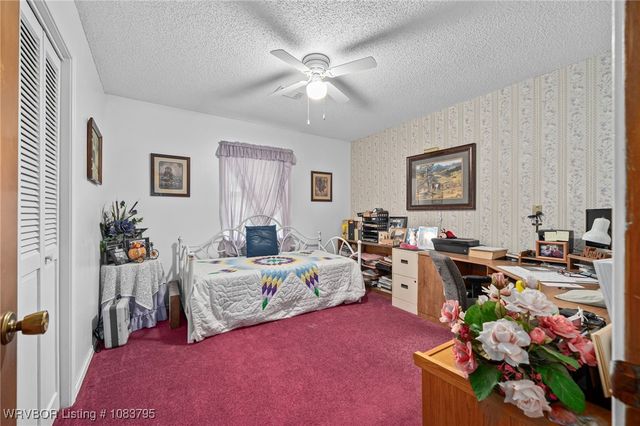 43286 Earls Road, Howe, OK 74940