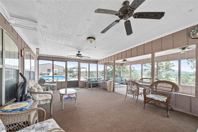 43286 Earls Road, Howe, OK 74940