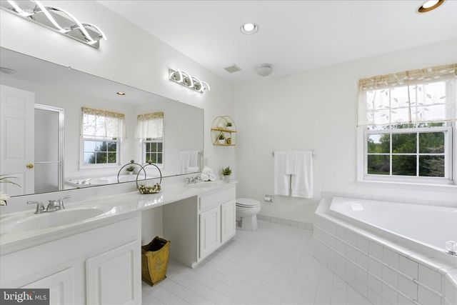 713 IRIS LN, Media, PA 19063