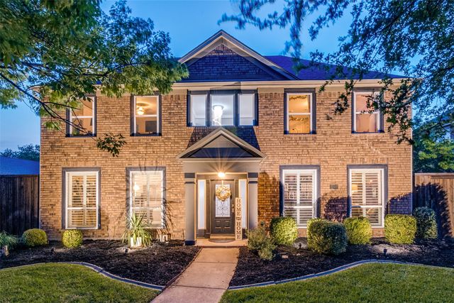 4009 Crestwood Drive, Carrollton, TX 75007