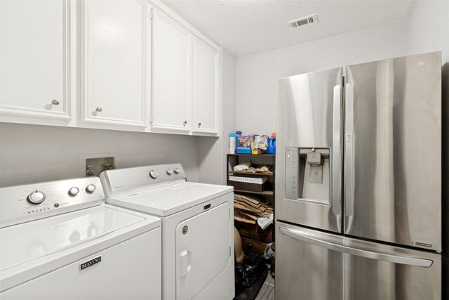 4009 Crestwood Drive, Carrollton, TX 75007