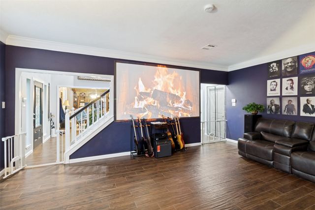 4009 Crestwood Drive, Carrollton, TX 75007