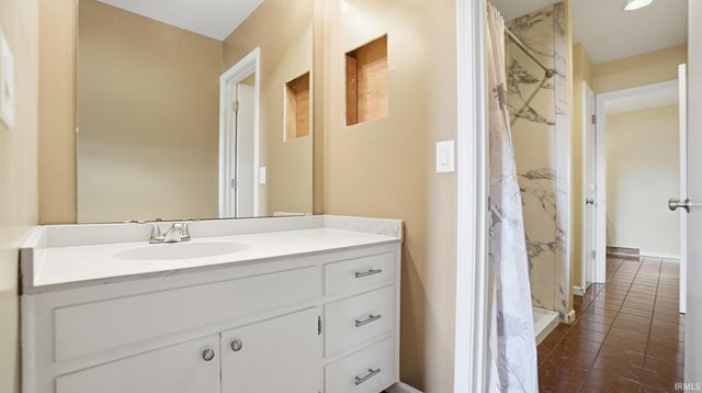 6632 Quail Ridge Lane, Fort Wayne, IN 46804