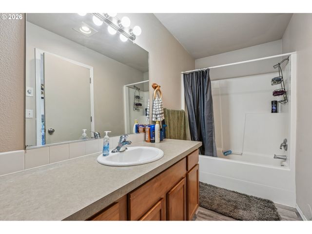 4468 Ne NICHOLSON Loop, Vancouver, WA 98661