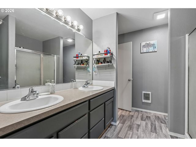 4468 Ne NICHOLSON Loop, Vancouver, WA 98661