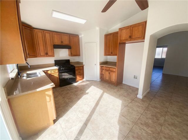 14433 Green River Road, Victorville, CA 92394