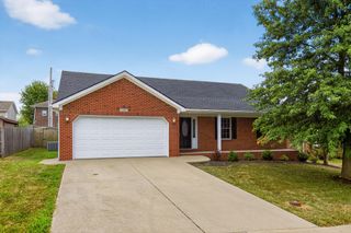 208 Jacob Drive, Nicholasville, KY 40356