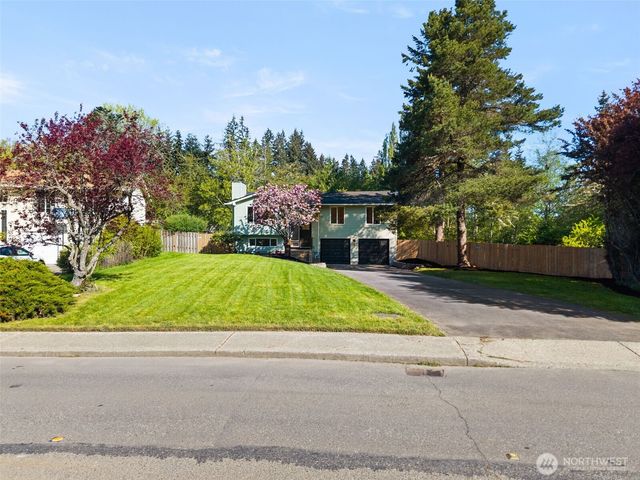 290 NE Torval Canyon Road, Poulsbo, WA 98370
