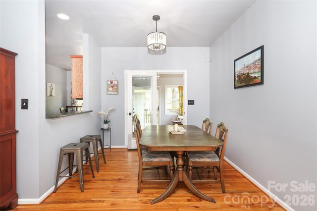 7982 King Arthurs Court, Denver, NC 28037