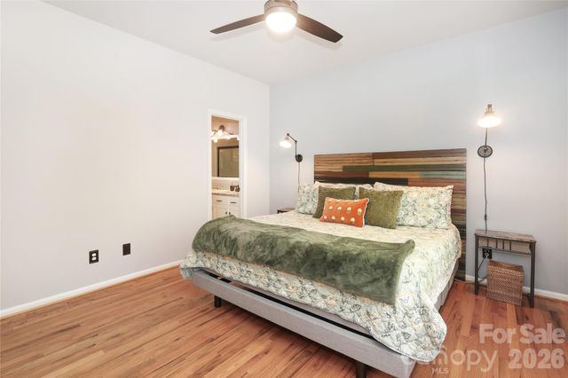 7982 King Arthurs Court, Denver, NC 28037