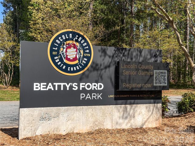 7982 King Arthurs Court, Denver, NC 28037