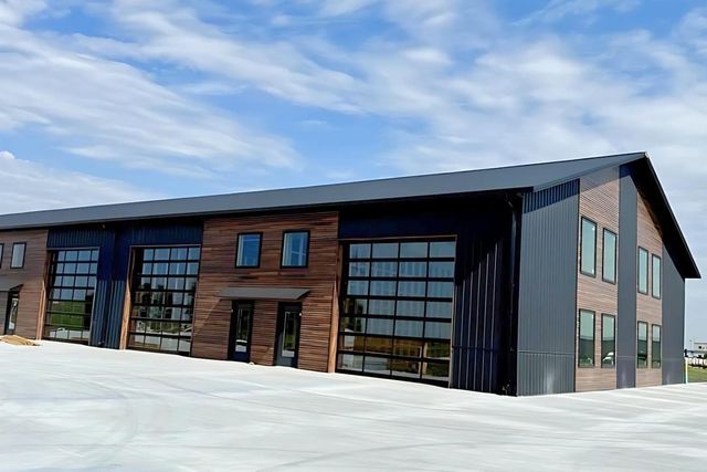 5645 12th Avenue NE 10, Fargo, ND 58102