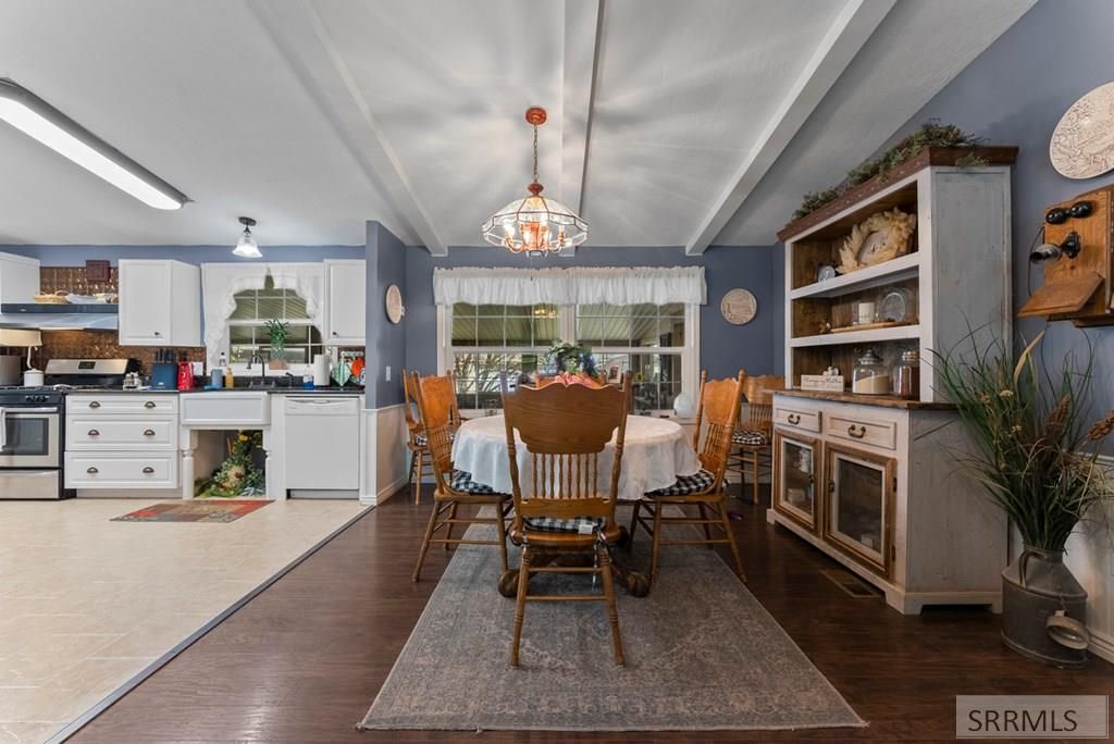 Image 14 of property listing at 717 E 65 N, Idaho Falls, ID 83401