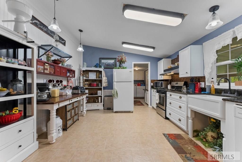 Image 16 of property listing at 717 E 65 N, Idaho Falls, ID 83401