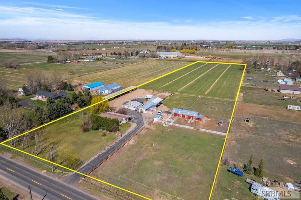 Image 6 of property listing at 717 E 65 N, Idaho Falls, ID 83401