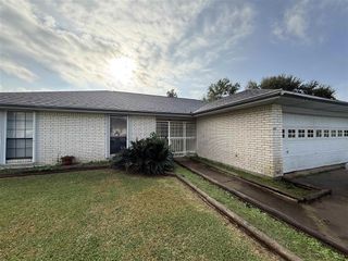 3921 Marie Court, Lake Charles, LA 70607