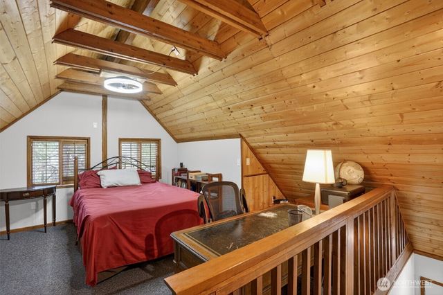 31 N Mallard Way W, Hoodsport, WA 98548