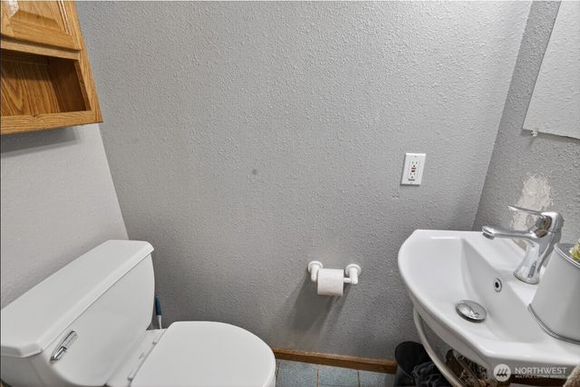 31 N Mallard Way W, Hoodsport, WA 98548