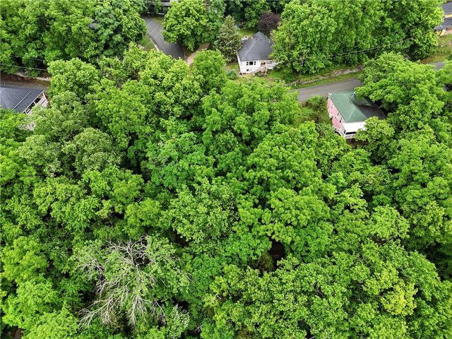 Hale Street, Eureka Springs, AR 72632