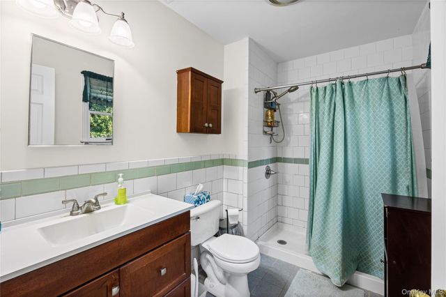 2200 Aldrich Lane, Laurel, NY 11948
