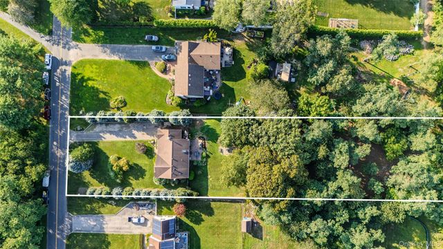 2200 Aldrich Lane, Laurel, NY 11948