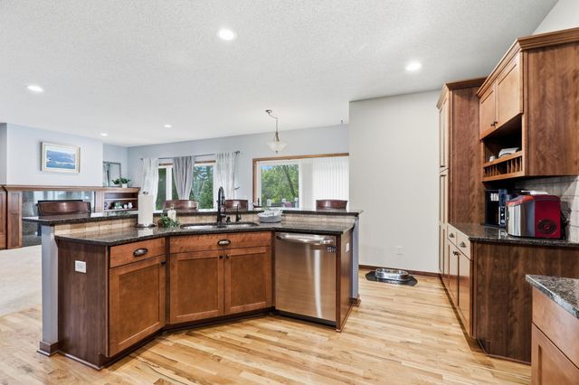 677 Savanna Trail, Delano, MN 55328
