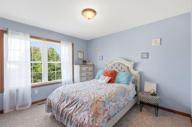 677 Savanna Trail, Delano, MN 55328