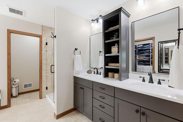 677 Savanna Trail, Delano, MN 55328