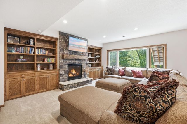 677 Savanna Trail, Delano, MN 55328