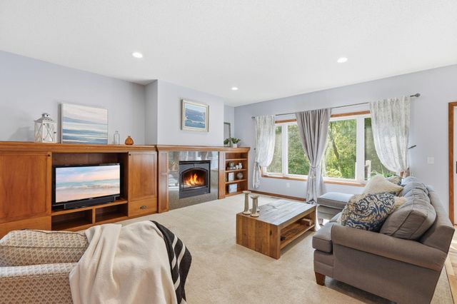 677 Savanna Trail, Delano, MN 55328