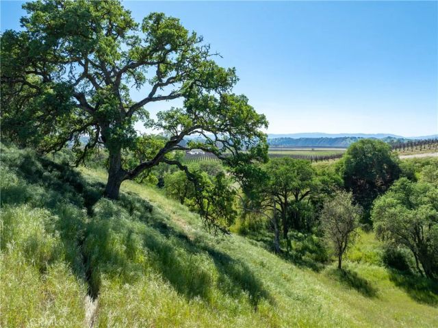 7310 Estrella, San Miguel, CA 93451