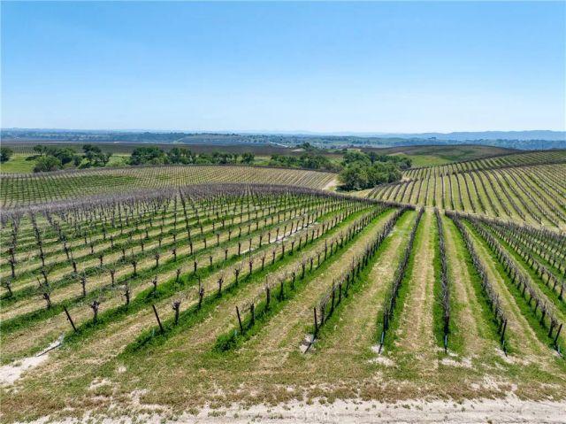 7310 Estrella, San Miguel, CA 93451