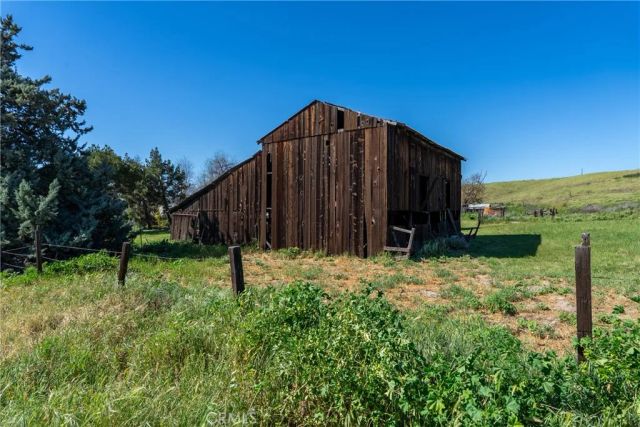 7310 Estrella, San Miguel, CA 93451