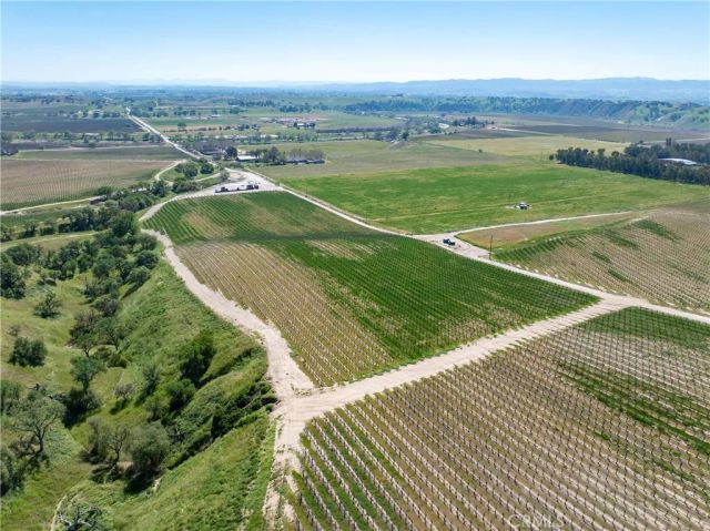 7310 Estrella, San Miguel, CA 93451