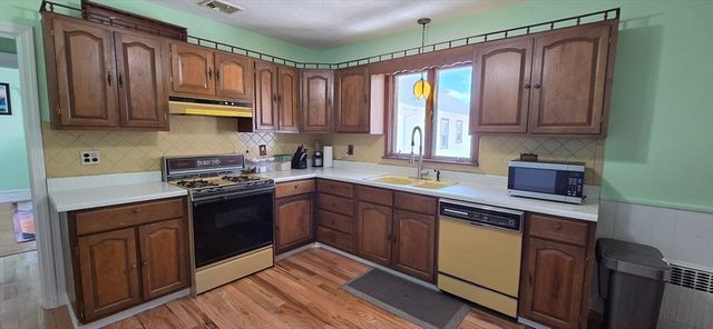 20-22 Hooker 2, Medford, MA 02155