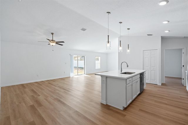 8 BIRD TREE PLACE, Palm Coast, FL 32137