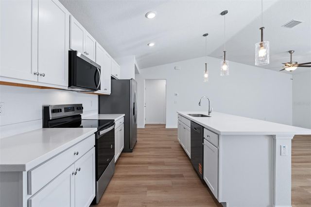 8 BIRD TREE PLACE, Palm Coast, FL 32137