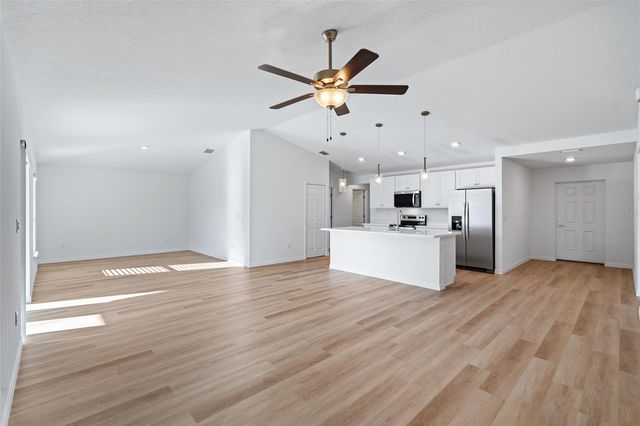 8 BIRD TREE PLACE, Palm Coast, FL 32137