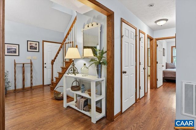2 DOGWOOD LN, Nellysford, VA 22958