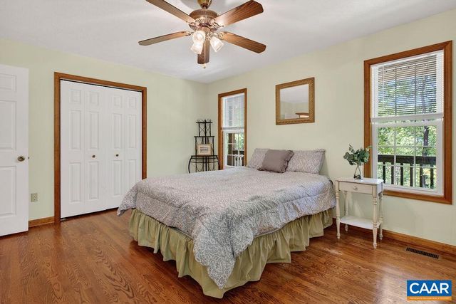 2 DOGWOOD LN, Nellysford, VA 22958