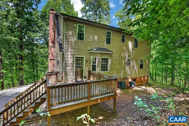 2 DOGWOOD LN, Nellysford, VA 22958