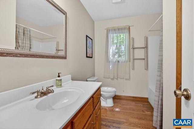 2 DOGWOOD LN, Nellysford, VA 22958
