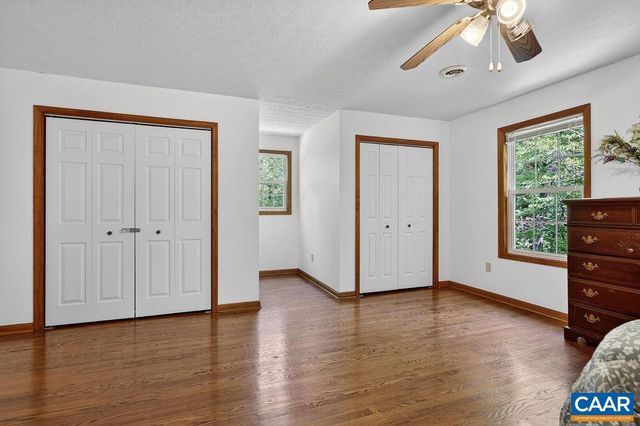2 DOGWOOD LN, Nellysford, VA 22958
