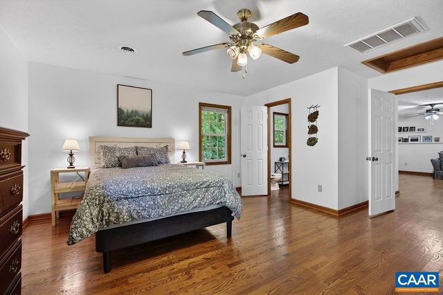 2 DOGWOOD LN, Nellysford, VA 22958