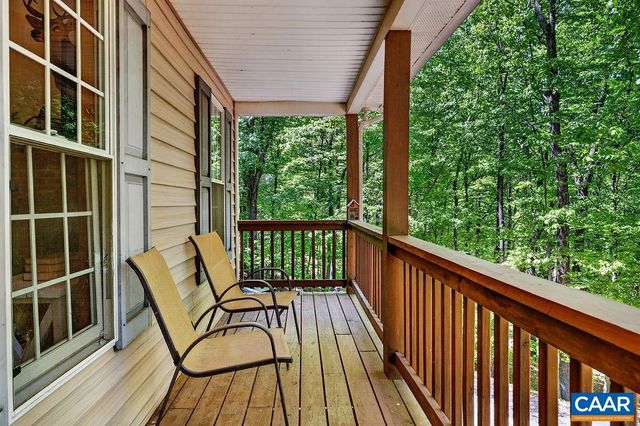 2 DOGWOOD LN, Nellysford, VA 22958