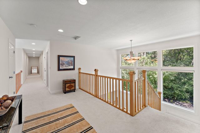 2935 Minnehaha Curve E, Minnetonka, MN 55391