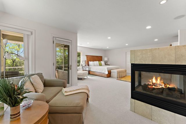 2935 Minnehaha Curve E, Minnetonka, MN 55391