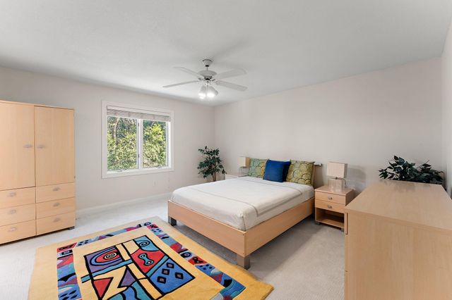 2935 Minnehaha Curve E, Minnetonka, MN 55391