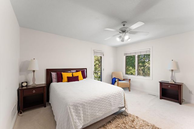 2935 Minnehaha Curve E, Minnetonka, MN 55391