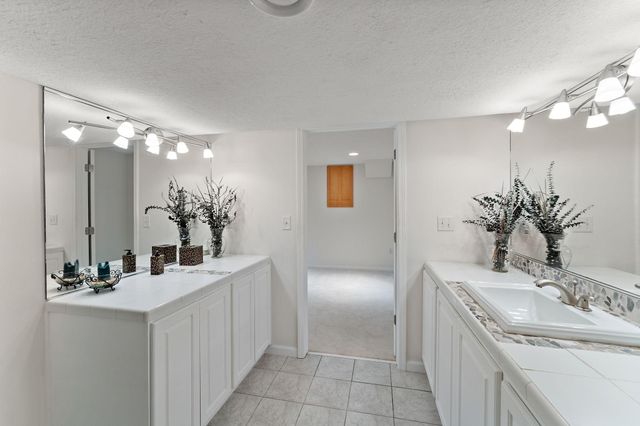 2935 Minnehaha Curve E, Minnetonka, MN 55391